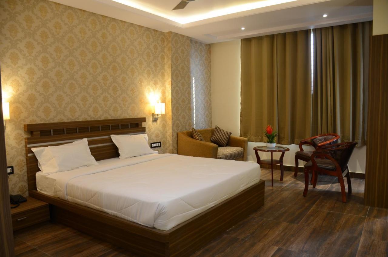 Hotel Puja Residency Váránasí Exteriér fotografie